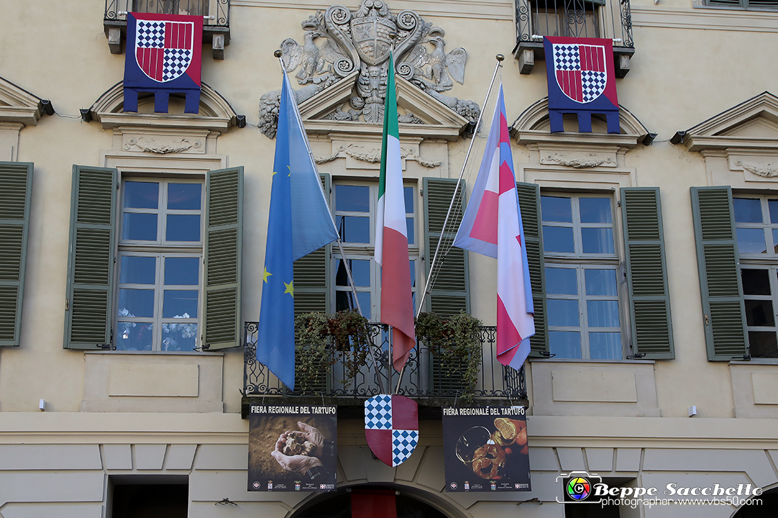 VBS_5769 - 10.ma Fiera Nazionale del Tartufo e Fiera dei Santi.jpg